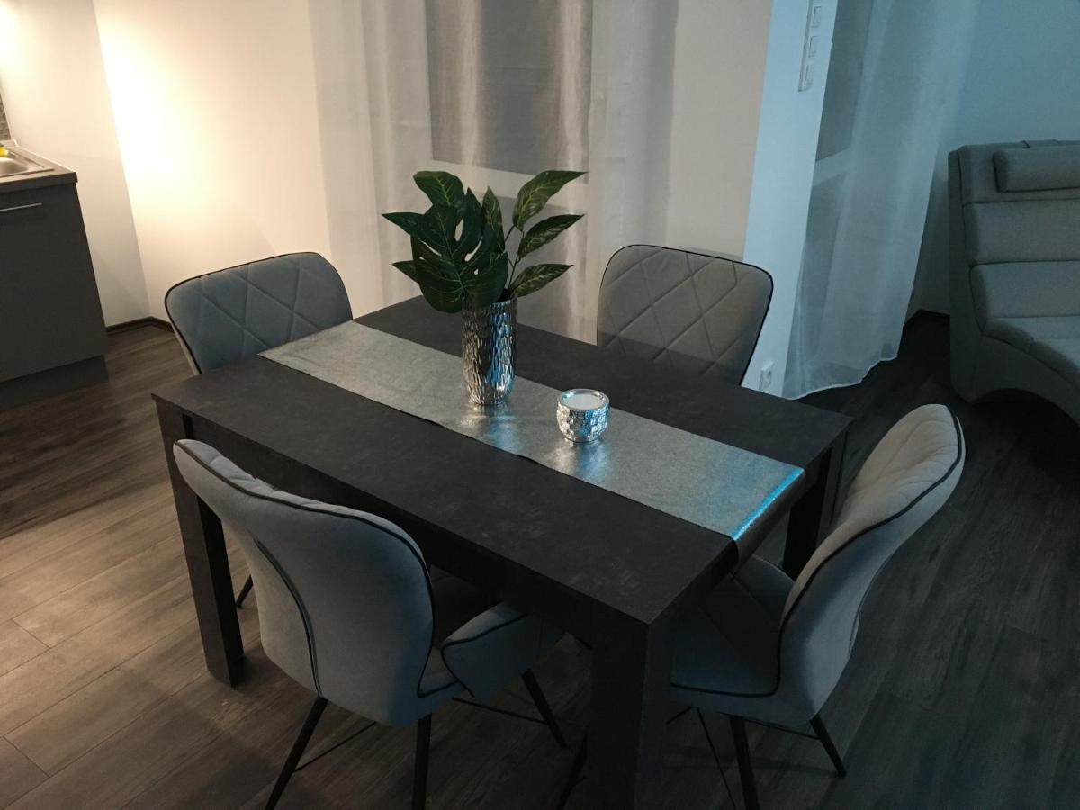 דברצן Queen Apartman מראה חיצוני תמונה