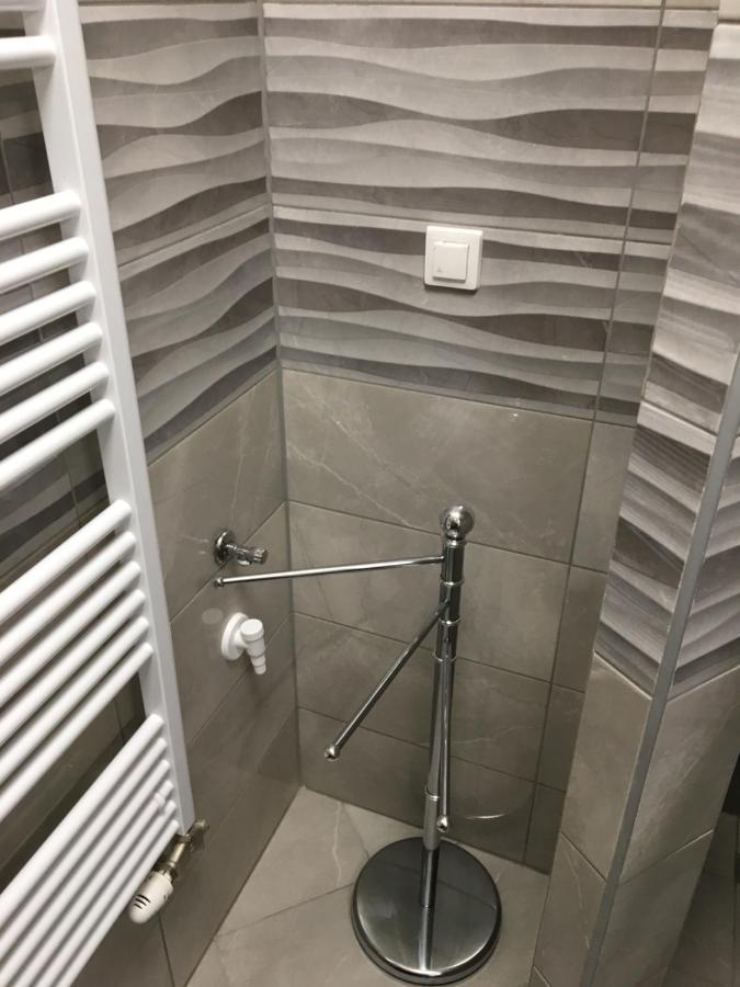 דברצן Queen Apartman מראה חיצוני תמונה