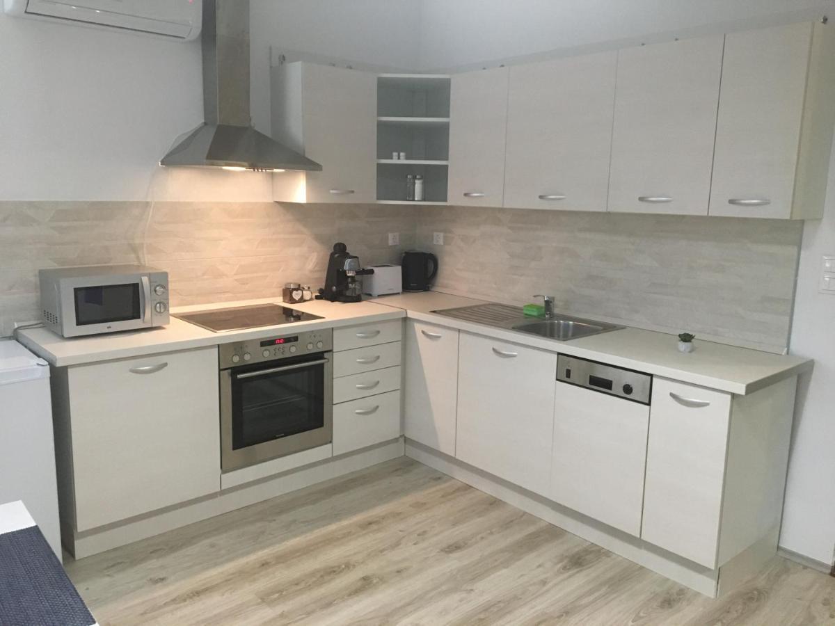 דברצן Queen Apartman מראה חיצוני תמונה