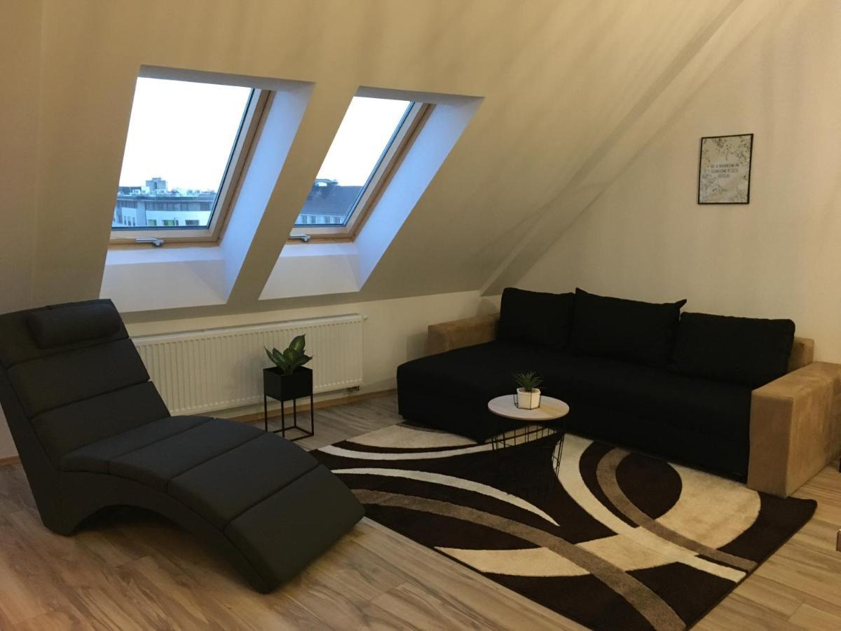 דברצן Queen Apartman מראה חיצוני תמונה