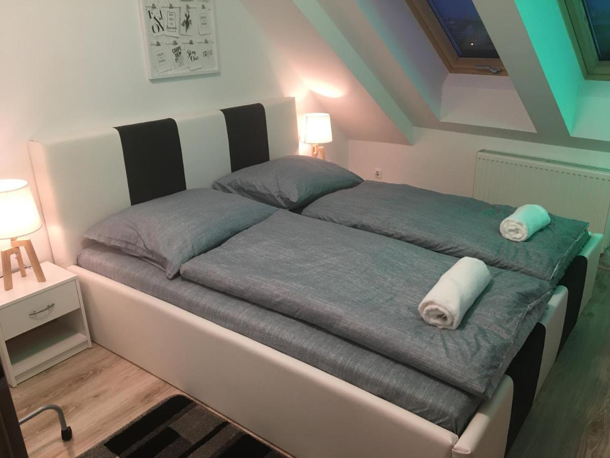 דברצן Queen Apartman מראה חיצוני תמונה